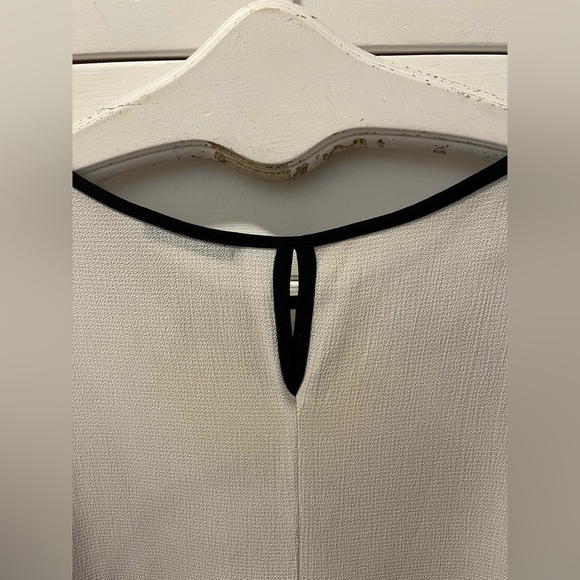 Floral Contrast Blouse – Rinascimento – Made in Italy size M - Picture 9 of 10